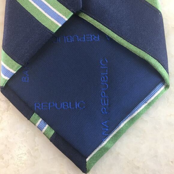 BANANA REPUBLIC SILK TIE (long-slim) - Picture 7 of 10